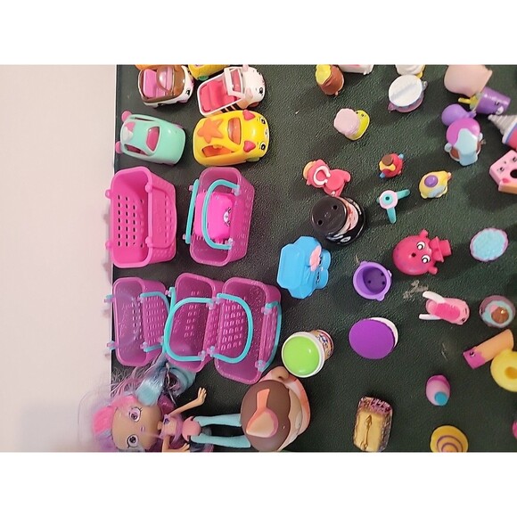 HUGE Shopkins Lot Random Figures Basket Containers Mixed Seasons lot Dolls - Picture 16 of 16